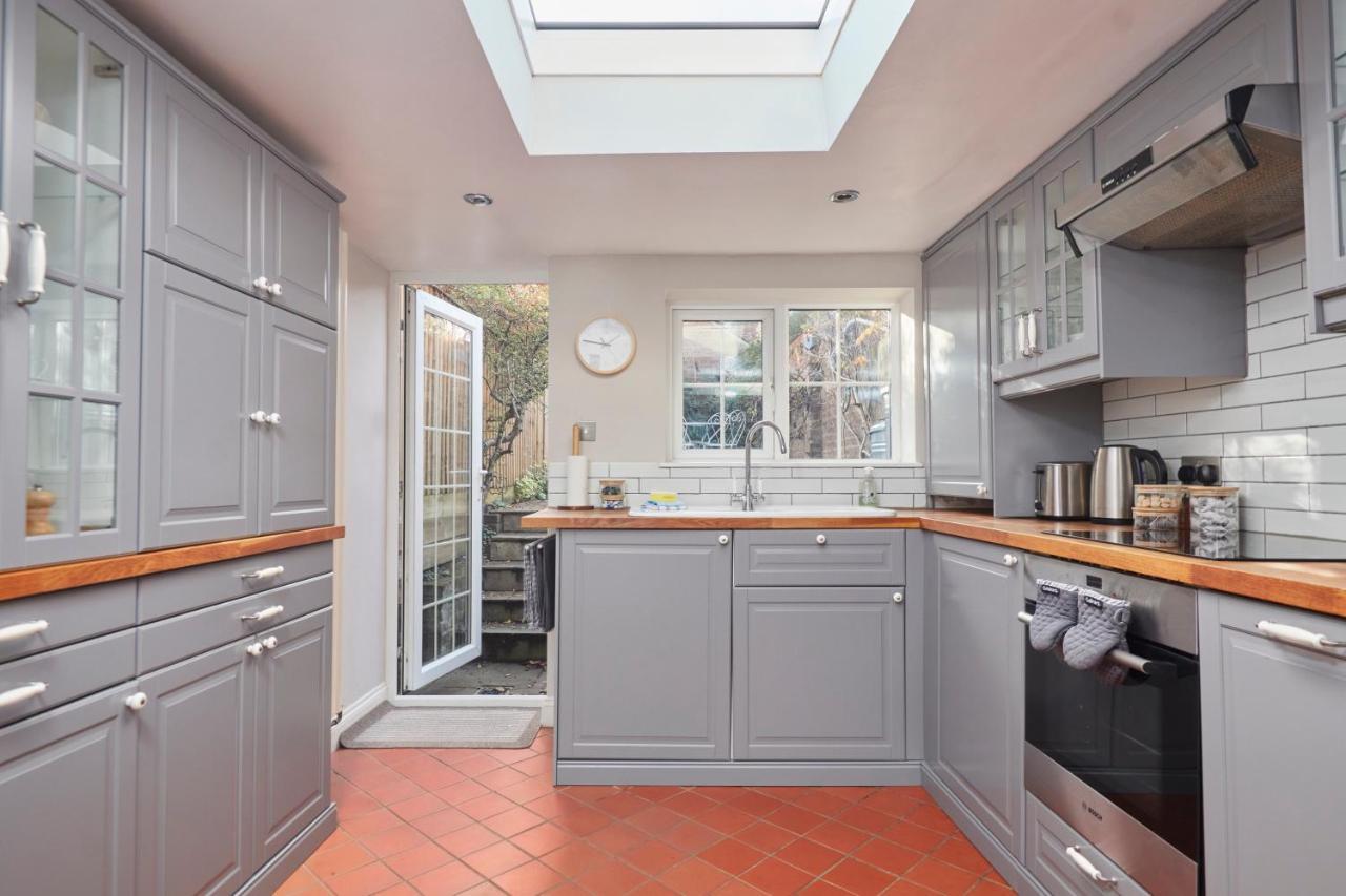 Windlass Cottage Lymington Bagian luar foto