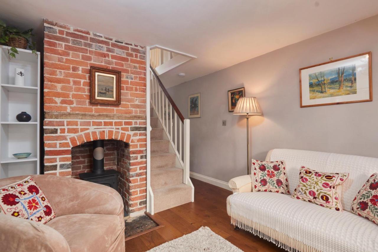 Windlass Cottage Lymington Bagian luar foto