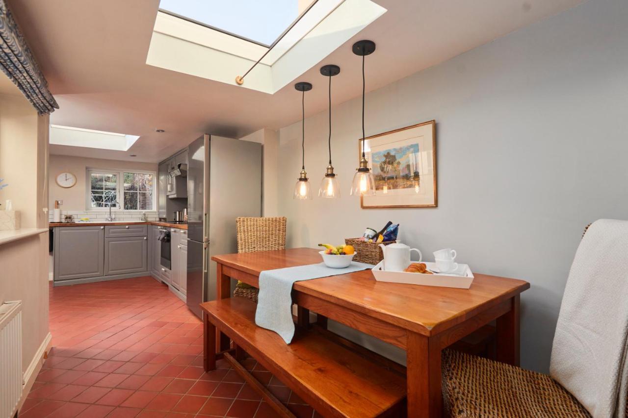 Windlass Cottage Lymington Bagian luar foto
