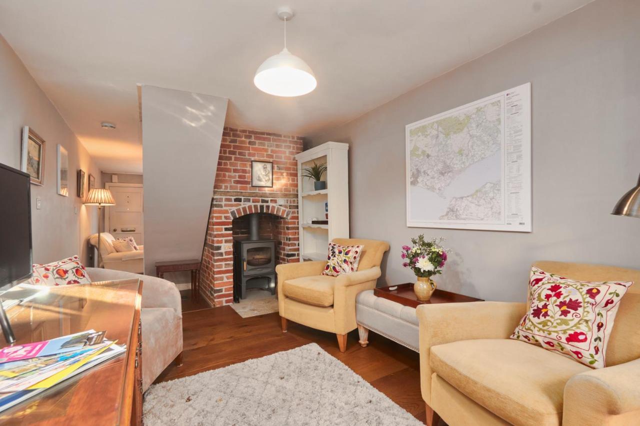Windlass Cottage Lymington Bagian luar foto